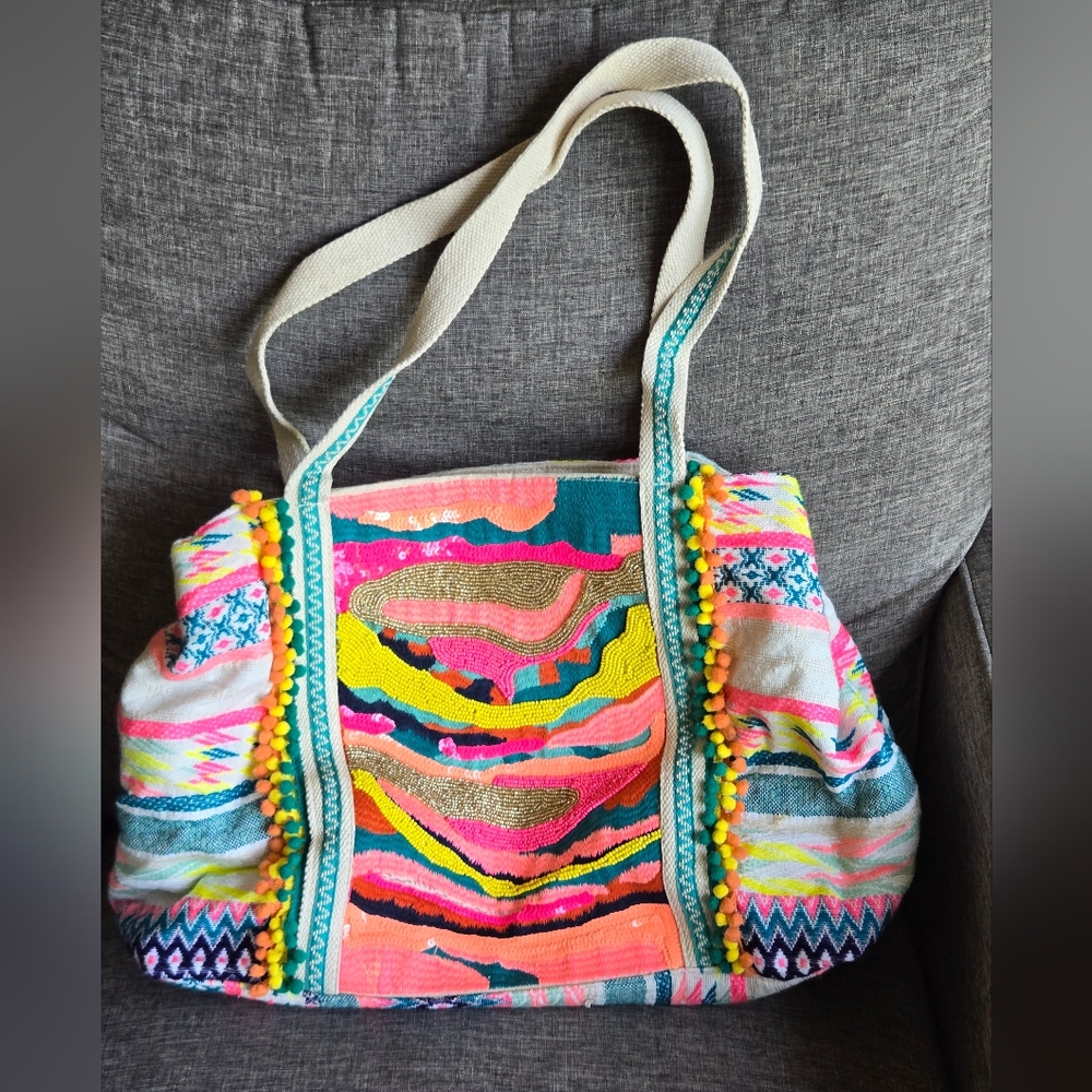 AMERICA and BEYOND | DAPHNE EMBELLISHED BEACH TOTE